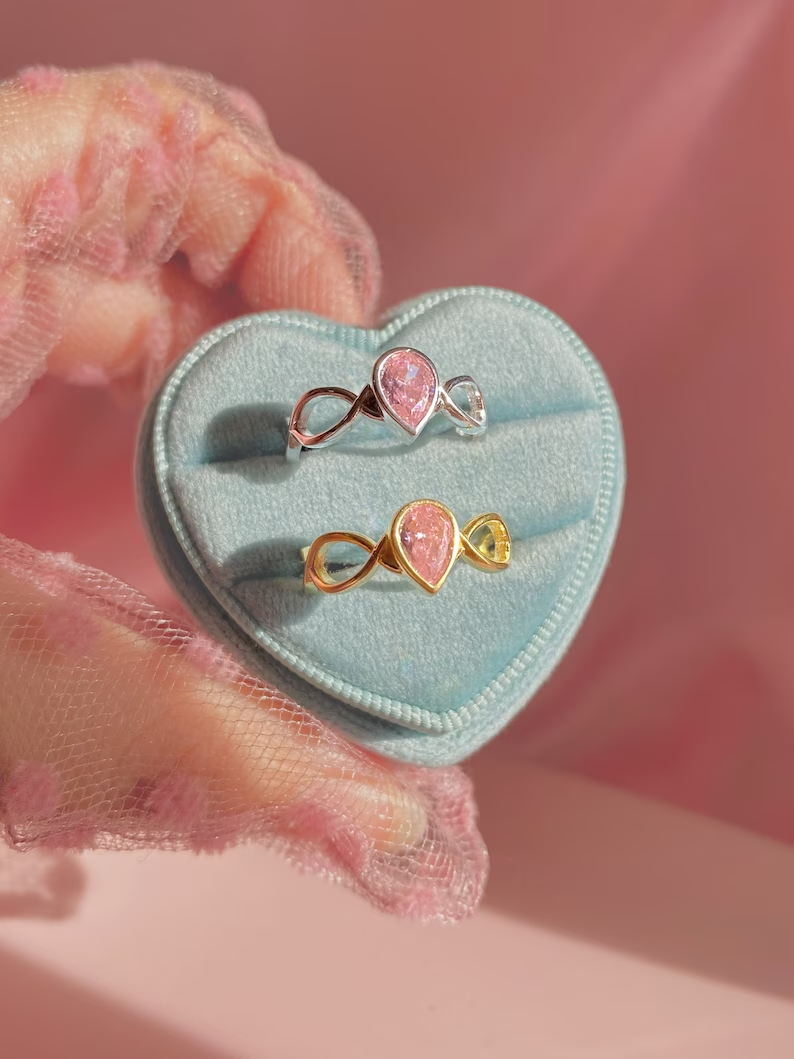Barbie_Swan_Lake_Princess_Odette_Ring