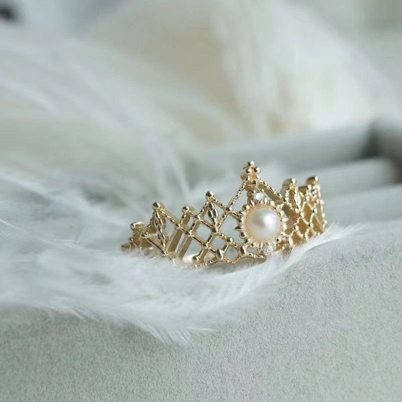 Barbie as The Princess and the Pauper Anneliese Crown Ring