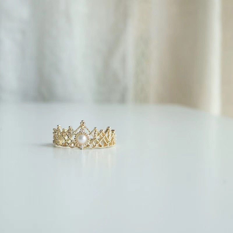 Barbie as The Princess and the Pauper Anneliese Crown Ring