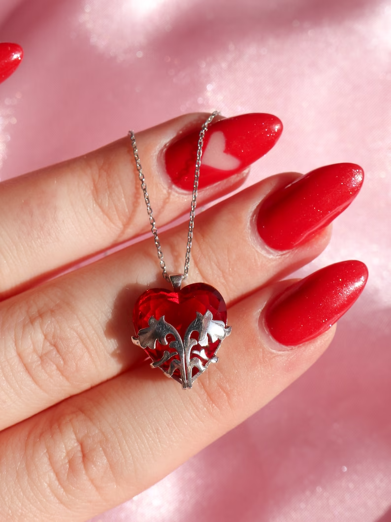 Bloom Winx Club Heart Necklace