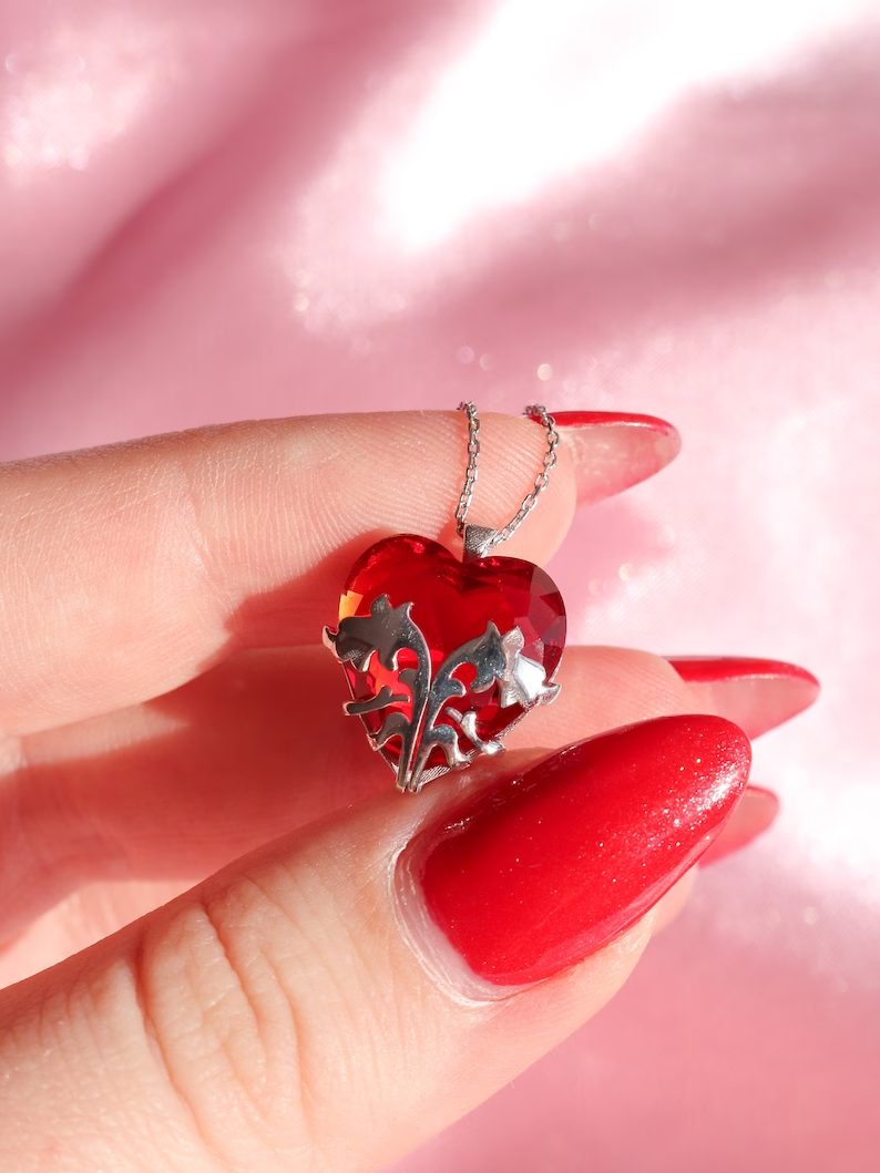 Bloom Winx Club Heart Necklace