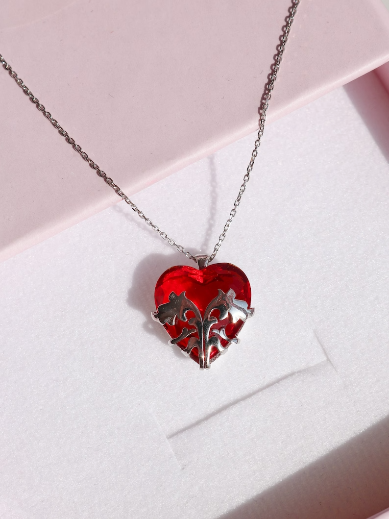 Bloom Winx Club Heart Necklace