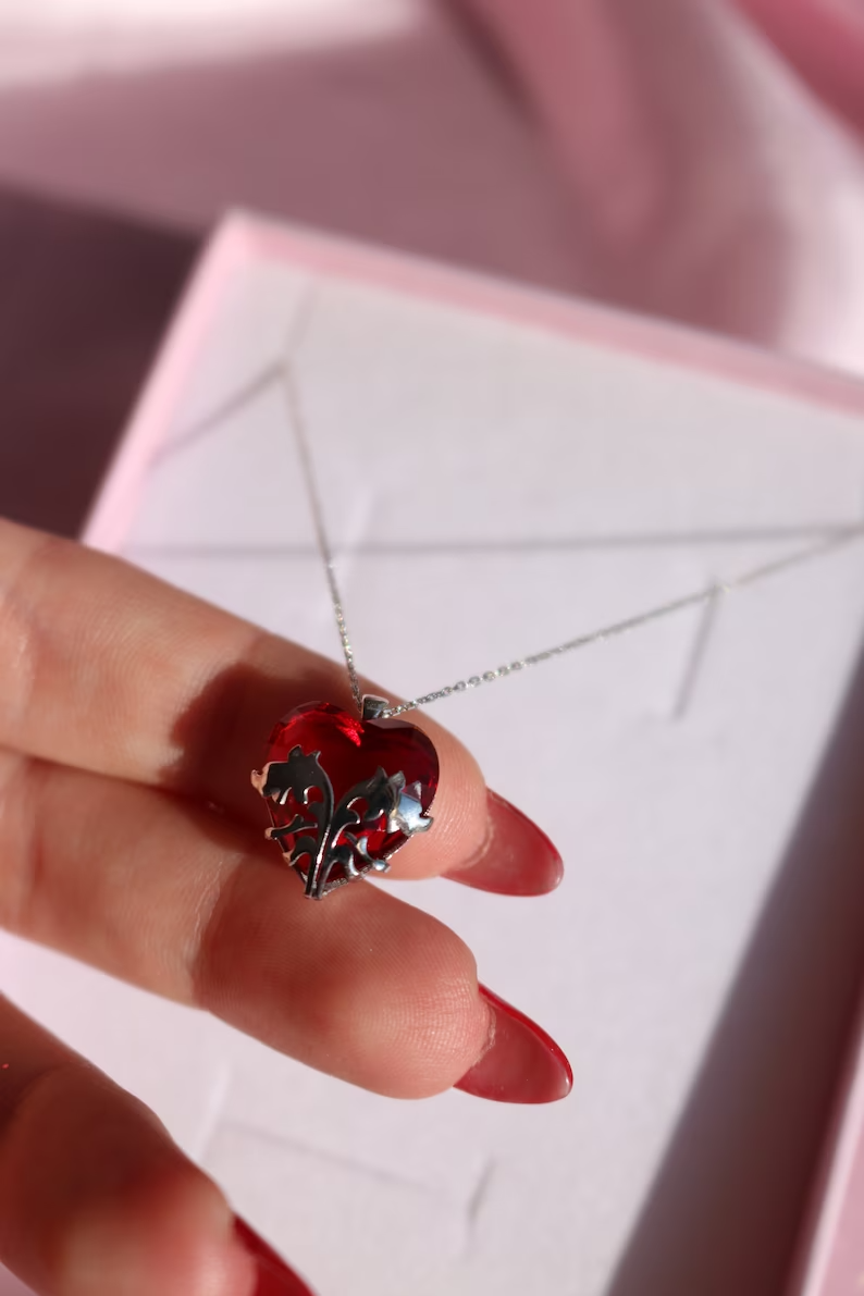 Bloom Winx Club Heart Necklace