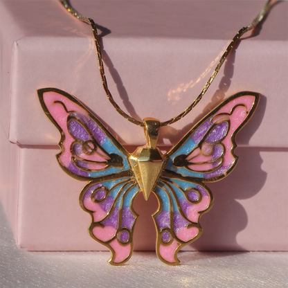 Barbie Fairytopia Mermaidia Princess Elina Butterfly Mariposa Pearl Necklace