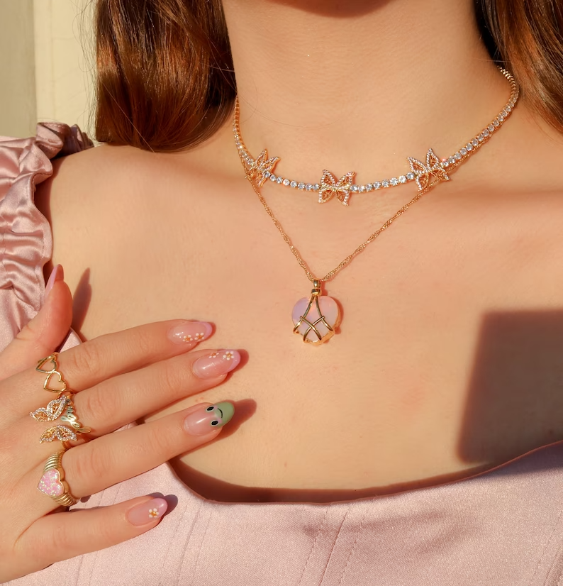 Barbie and the Diamond Castle Heart Necklace